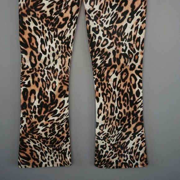 New AG The Quinne Crop High Rise Kick-Flare Pants in Bold Leopard Ivory Dust 24 - Picture 13 of 15